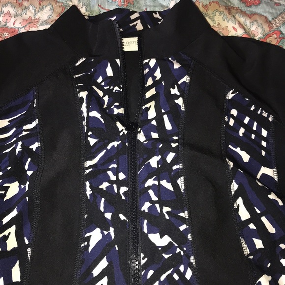 Zenergy Chico’s zip up Athletic jacket size 0 - Picture 2 of 8